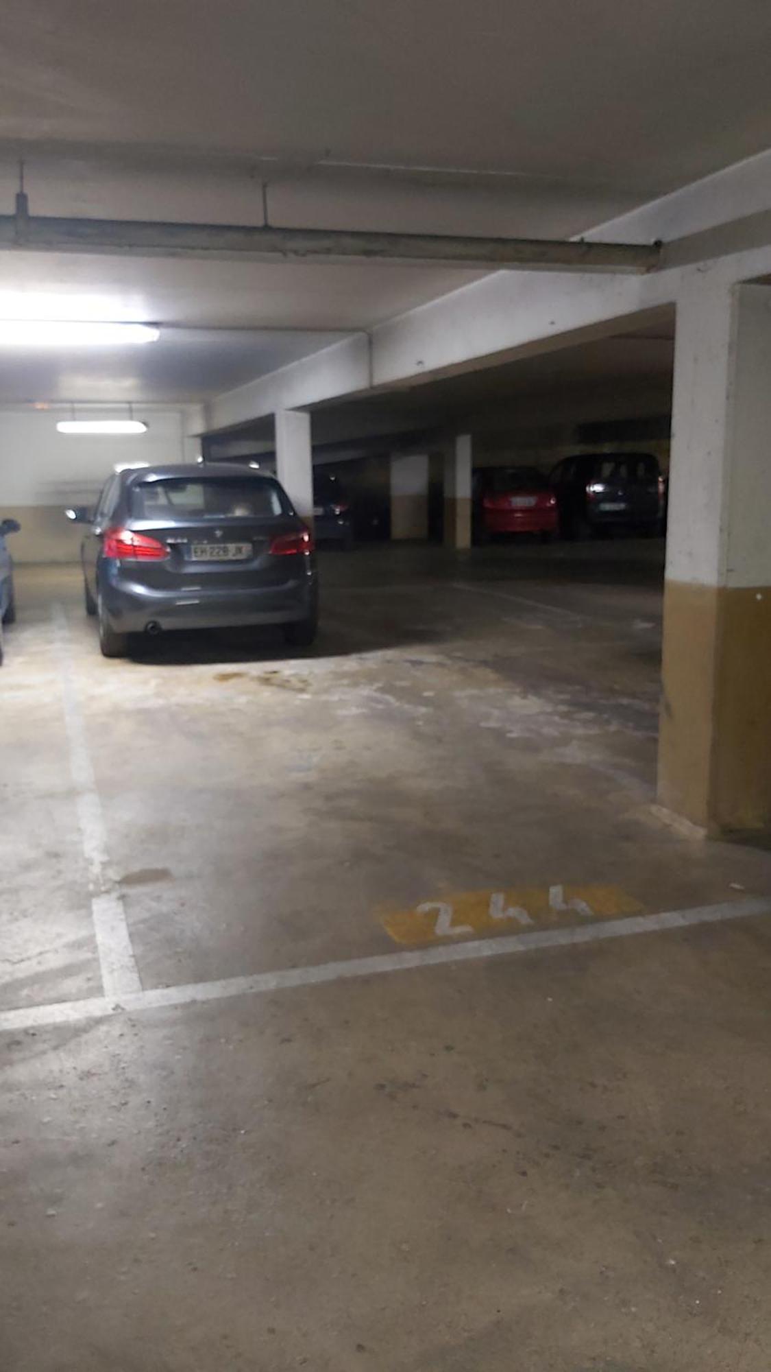 Appartement Tours Centre Avec Parking 4 P Exteriör bild