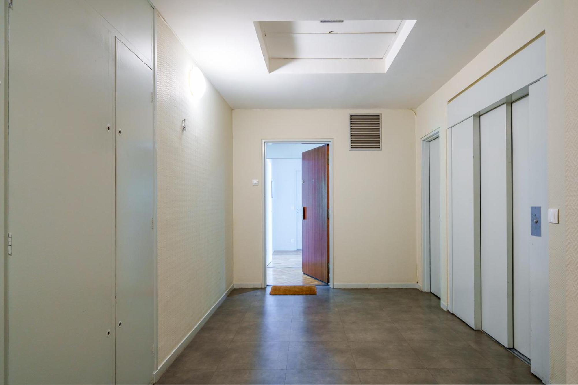 Appartement Tours Centre Avec Parking 4 P Exteriör bild